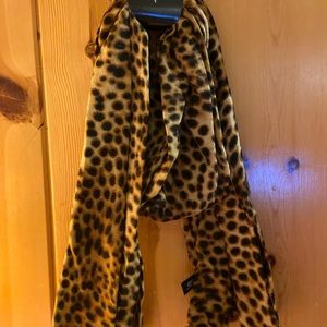 Mixit Scarf Blanket. Exotic Animal Print  .    New
